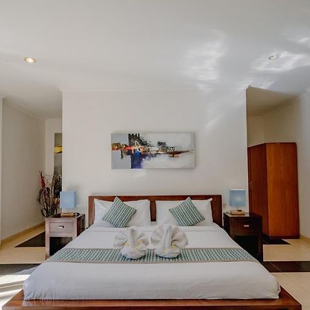 Villa Alleira Seminyak By Best Deals Asia Hospitality Kültér fotó