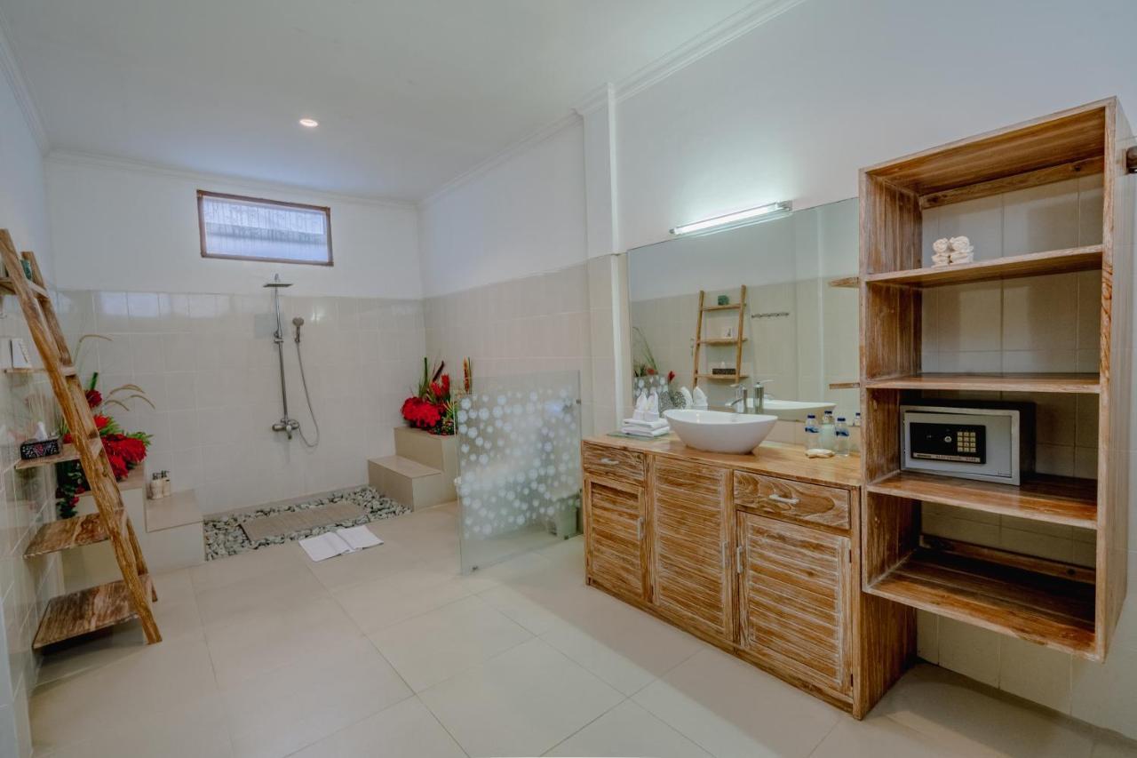 Villa Alleira Seminyak By Best Deals Asia Hospitality Kültér fotó