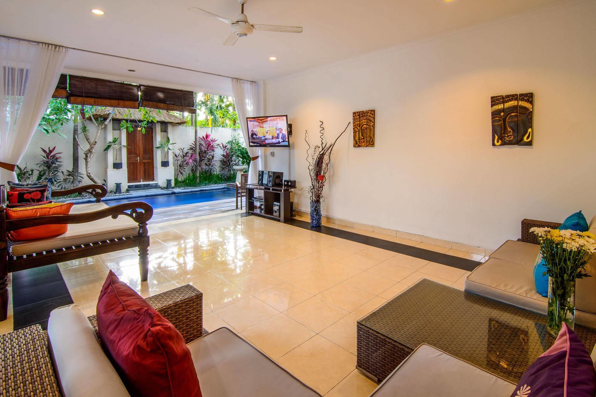Villa Alleira Seminyak By Best Deals Asia Hospitality Kültér fotó